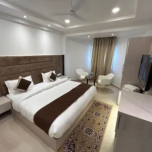 Hotel President Agra Near Taj Mahal ***